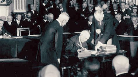 1919 1939 The Treaty Of Versailles A Truce That Led To Another War