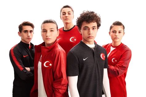 Futbol i̇talya türkiye maçı ne zaman, saat kaçta? A Milli Takım yeni forma tanıtıldı! İşte Türkiye milli ...