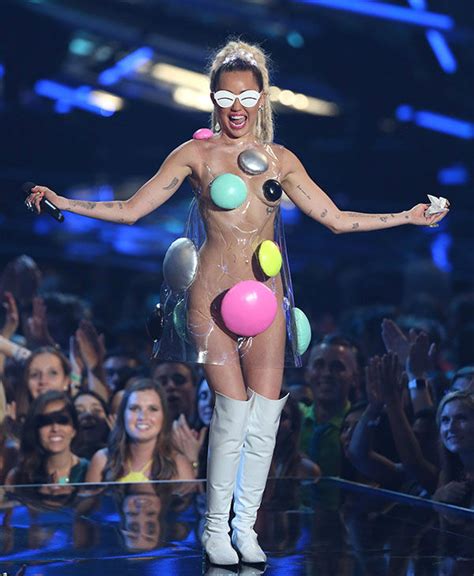 Photos All Of Miley Cyrus Wild Outfits From Mtv Video Music Awards Abc7 San Francisco