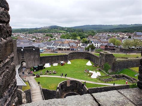 Castelo De Caerphilly E Luta Medieval No País De Gales Apure Guria