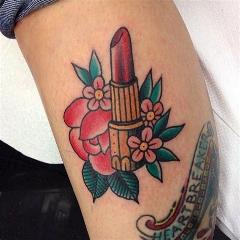 Traditional Lipstick Tattoo With The Flowers Amazinglipstickart