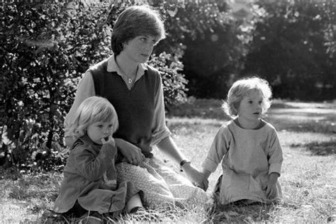 Photograph Royalty Lady Diana Spencer Kindergarten Teacher 1980