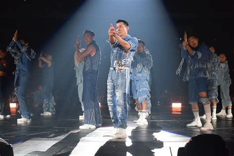 Andy lau, one of the four heavenly kings of cantopop, will be having 4 concerts at the singapore indoor stadium from 25 to 28 sep 2019. Concert Review: Andy Lau Celebrated Mid Autumn Festival ...