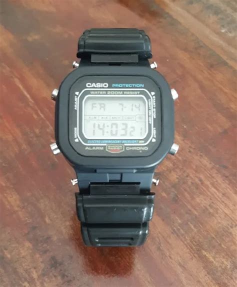 Casio Dw G Shock Watch M Digital Watch Alarm Chrono Made