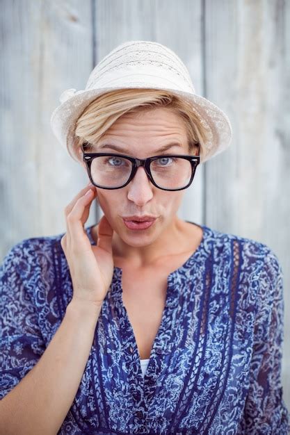 Premium Photo Pretty Blonde Woman Wearing Hipster Glasses