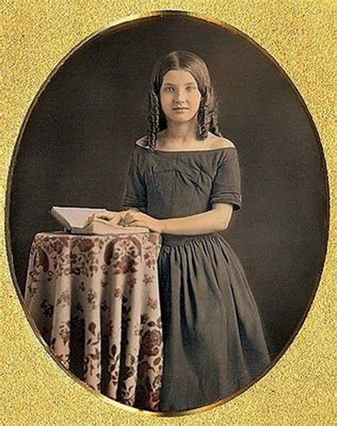 25 Incredible Hand Tinted Photos Of Victorian Girls Can Make You Feel