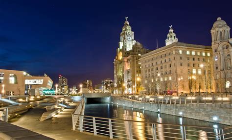 Liverpool Liver Building At Night Night City Capitals Liverpool