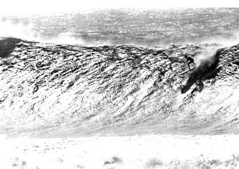 Greg Nolls Legendary Wave At Makaha The Photo That Does Not Exist