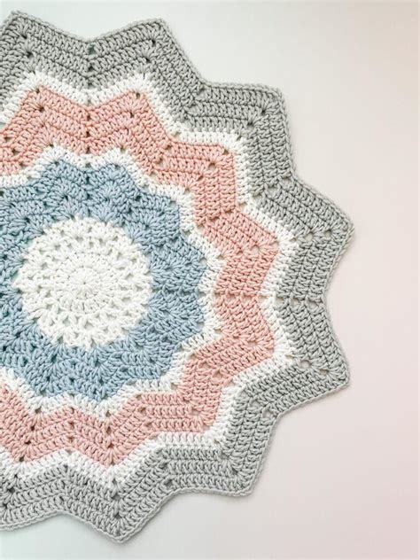 12 Point Star Blanket Bella Coco Crochet