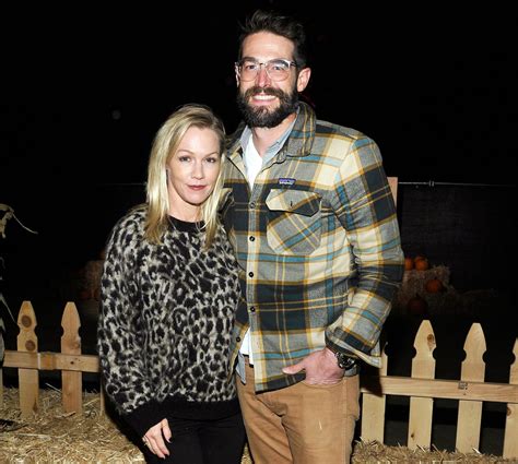 Jennie Garth Feels Lucky For Relationship With Husband Dave Abrams
