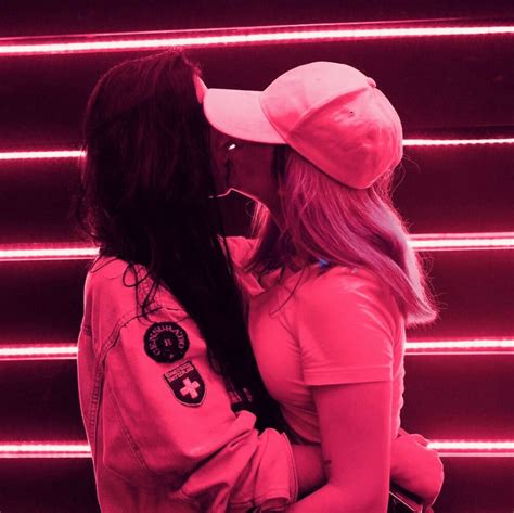 Pinterest Angietopaz13 Lesbian Love Lgbt Love Cute Lesbian Couples
