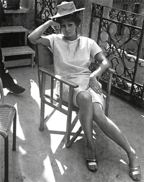 Sophia Loren Feet 12 Photos Celebrity