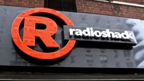 RadioShack declares bankruptcy