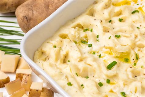 Drummond says you can even make these mashed potatoes ahead of time. Pioneer Woman's creamy mashed potatoes will be the best ...