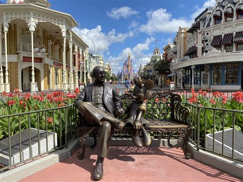 Roy Disney And Minnie Mouse Main Street Usa Walt Disney World 99