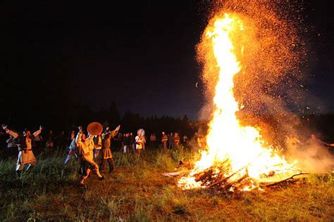Russian Neo Pagans Celebrate Summer Solstice Photos And Images Getty