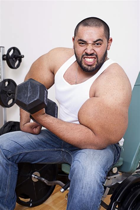 Biggest Body Builders Biggest Bodybuilder Mustafa Ismail