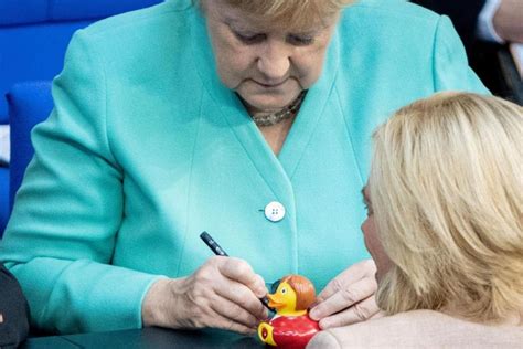 Angela Merkel Signiert „kanzlerinnenente“