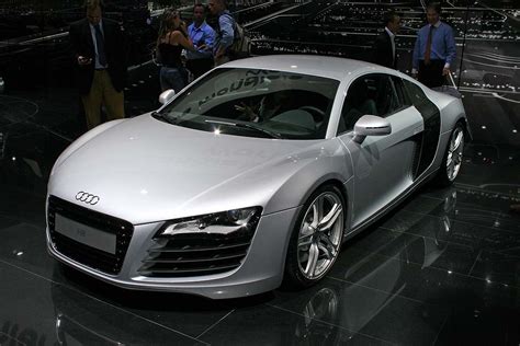 We did not find results for: 2008 Audi R8 debuts at 2006 Paris auto show