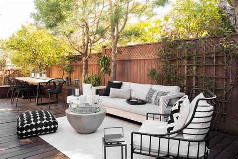 45 Outdoor Living Room Ideas For Al Fresco Entertaining