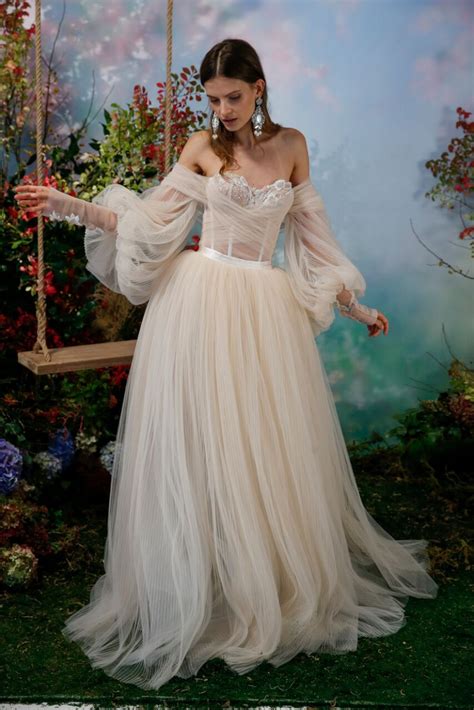 Fairy Style Wedding Dresses Top Review Find The Perfect Venue For