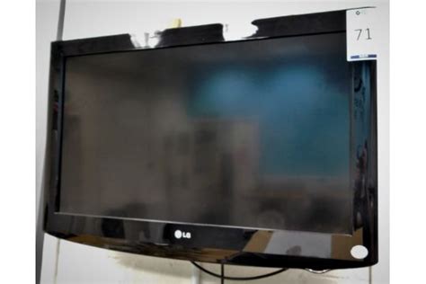 Lg Model 32lh2000 Za 32 Tv Serial Number 002jbhe3y393 With Remote