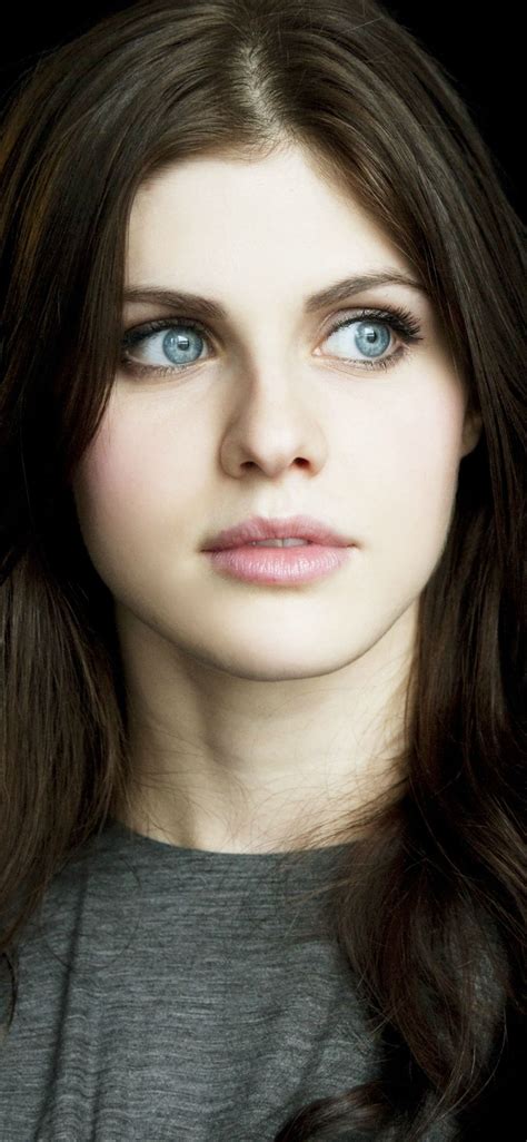 Alexandra Daddario Eyes