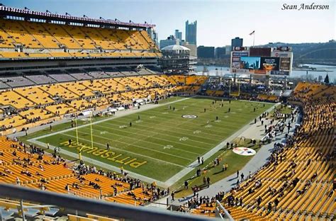 The pittsburgh steelers heinz field is located in the north shore area of downtown pittsburgh. Pin by melanie hollihan on Home and close to it | Steelers ...