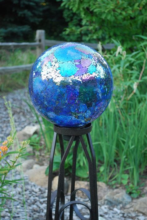 The 77th golden globe awards honored the best in film and american television of 2019, as chosen by the hollywood foreign press association. 25 best gazing globes images on Pinterest