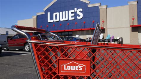 Lowes Plans To Focus On Same Day And Next Day Delivery