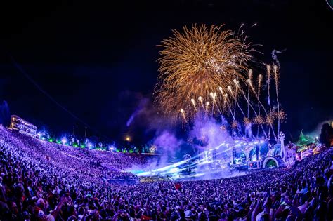 Tomorrowland Releases Second Wave Of 2019 Lineup Featuring Martin Garrix, Flux Pavilion ...
