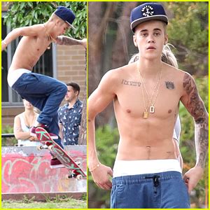 Justin Bieber Shirtless Skateboarding In Sydney Skate Park Justin