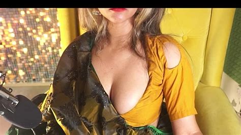 Ayesha Singhania Naked Stripping On Cam For Live Sex Video Chat AmateurXXXVideo