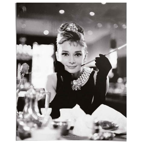 Audrey Hepburn Frühstück Bei Tiffany Poster Schwarz Reinders