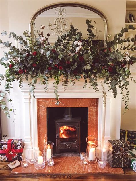 Pretty Festive Fireplace Displays Decorative Christmas Mantlepiece
