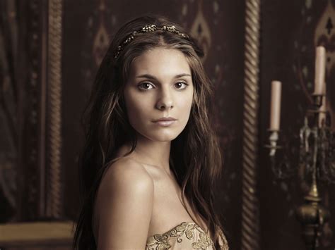 Kenna Played By Caitlin Stasey In Reign One Of Queen Marys Ladies In Waiting And The Kings