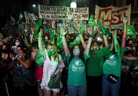 senado de argentina aprueba proyecto de ley que legaliza el aborto