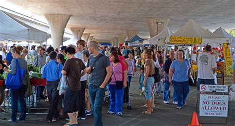Sacramento Certified Farmersmarket under the freeway. | Pleaser