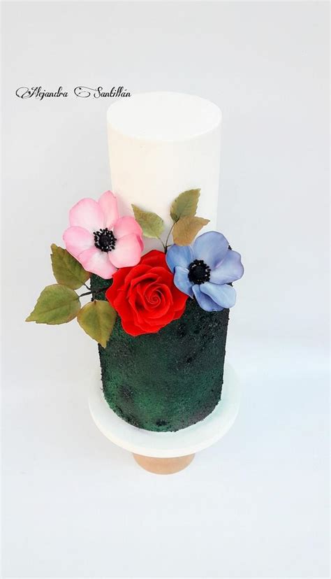 Floral painted wedding cake a refined take on simple white wedding cakes. Pastel floral - cake by Alejandra Santillán - CakesDecor