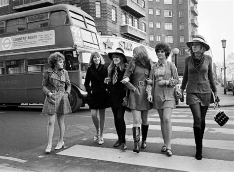 sixties swinging london sixties fashion 60s street style