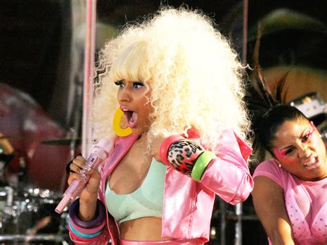 Nicki Minaj Flashes Breast On Live Tv Cbs News