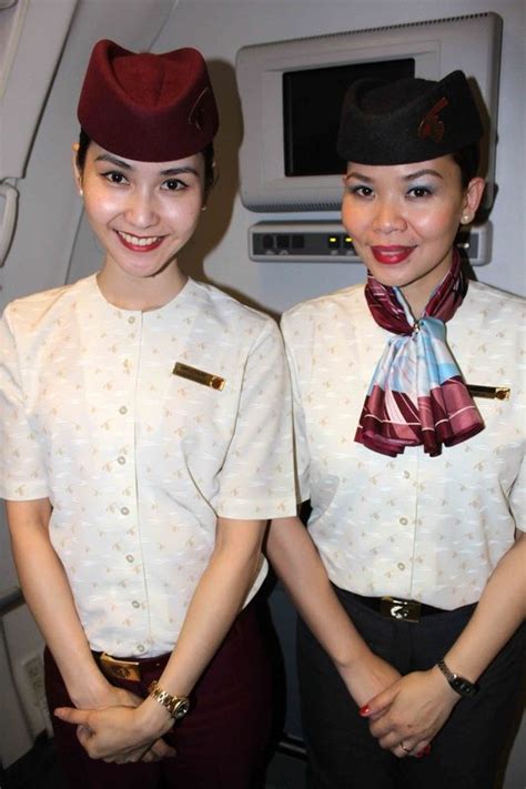 Qatar Airways Qatar Airways Cabin Crew Flight Attendant Uniform Airline Cabin Crew