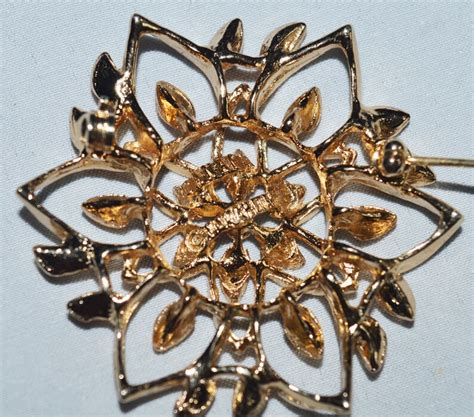 Vintage Brooch Sarah Coventry Canada Gold Tone Metal Etsy