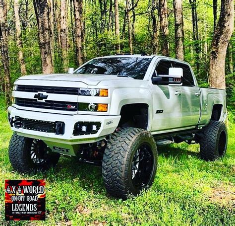Chevy Super Lifted In 2020 Chevy Trucks Chevrolet Tahoe Big Trucks