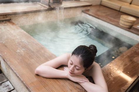 7 Health Benefits Of Hot Springs
