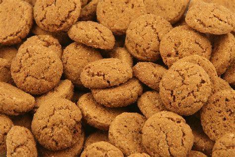 Ginger, usually cultivated in asia as a flavouring for savoury foods, was regularly shipped to britain by the east india company, where it became a popular flavouring in gingerbreads, biscuits and puddings. Biscuit shortages loom after floods hit Carlisle factory ...