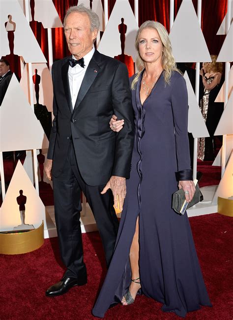 Clint Eastwood Brings Girlfriend Christina Sandera To Oscars 2015