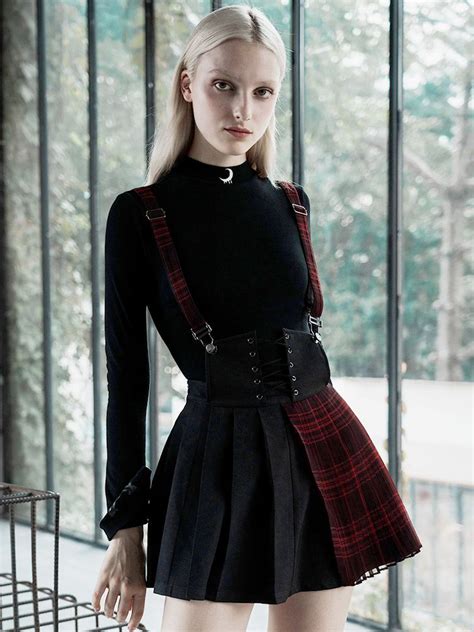 All submission must show a customised character, weapon or mount from any of the red dead games or must be anything meta about customisation in. Women's Grunge Red Plaid Suspender Pleated Skirt | Fashion ...