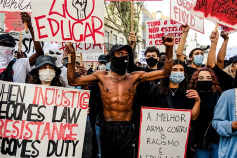 Milhares Em Protestos Contra O Racismo Em Lisboa Porto E Coimbra As Fotos Das Homenagens A