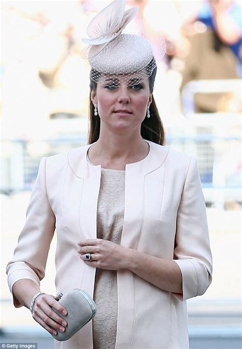 Katching My I Duchess Of Cambridge Is Elegant In Nude Jenny Packham As